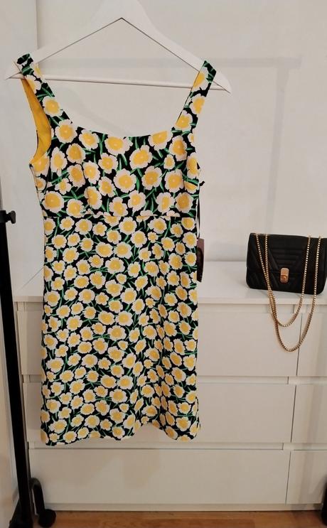 Diane von furstenberg x target kvetinové šaty, 32