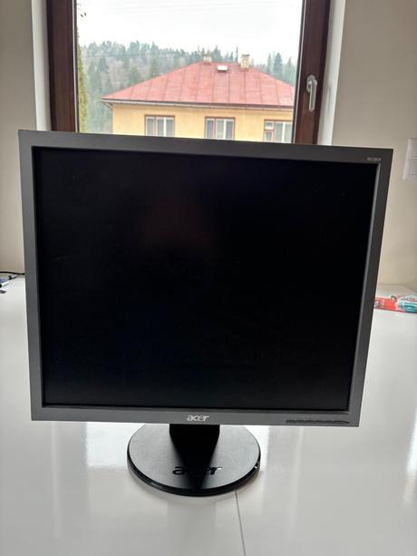 Monitor acer b193, acer