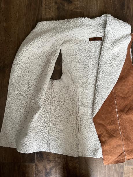 Dámska hnedá vesta s barančekovou podšívkou, new yorker,m