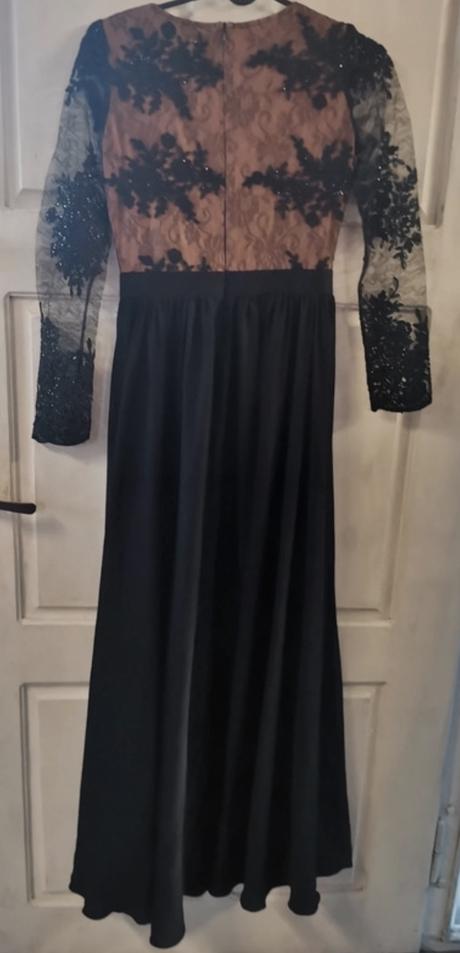 Čiernobéžové spoločenské šaty, m