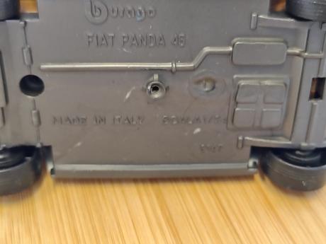 Retro model bburago fiat panda 45 rally 1983, 1/24,