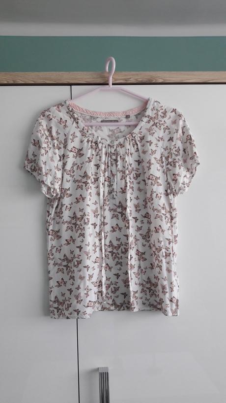 Motýliková blúzka, 38