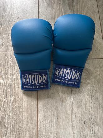 Karate rukavice, 