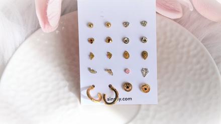 10 párov náušníc,