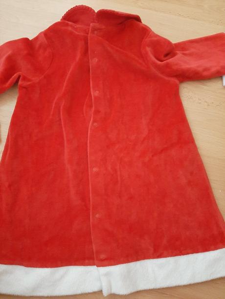 Vianočné šaty, 92