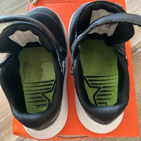 Nike tenisky, nike,23