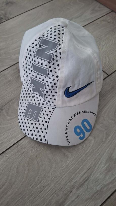 Šiltovka nike , sedí na 5-8 rokov, nike,52