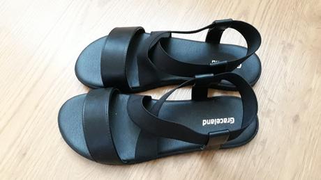 Ako nové sandalky, graceland,34