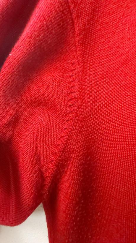 Dámsky pulóver červený so striebornými prackami xl, xl