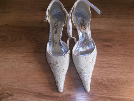 Svadobné topánky, 36