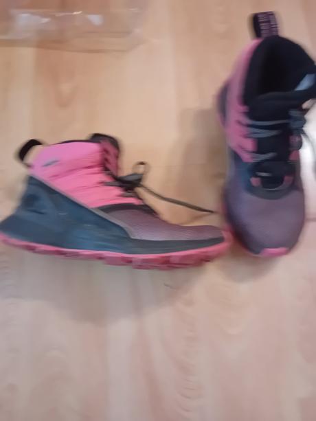 Zateplene topanky značky addidas s nepremokave, adidas,33