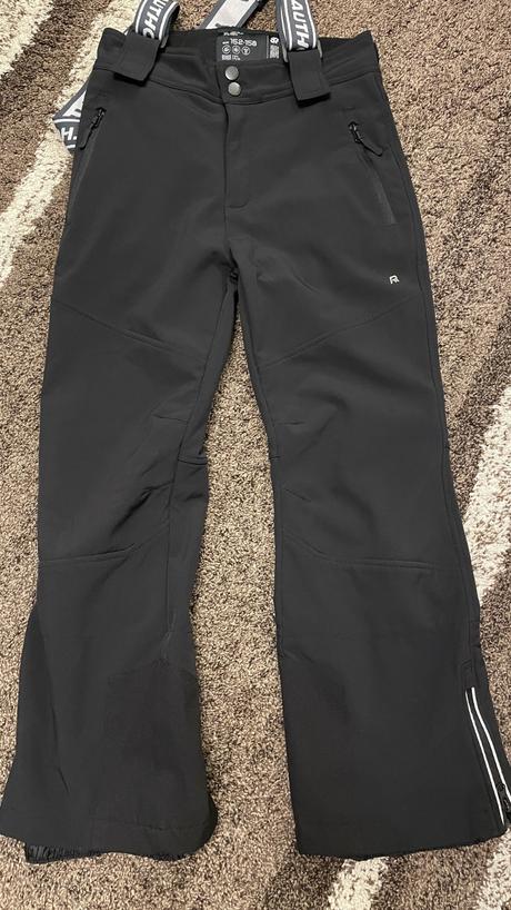 Čierne otepľovaky, authority,152