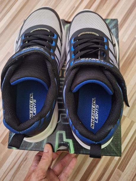 Detské tenisky svietiace, skechers,34