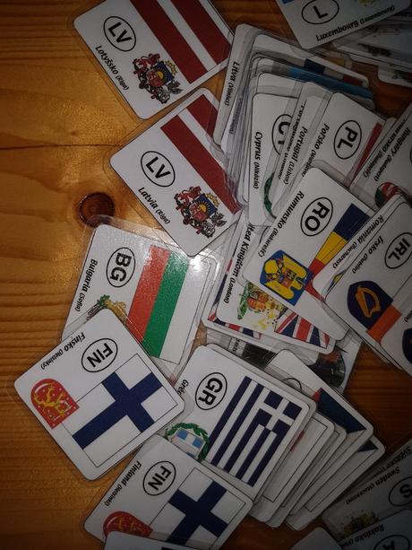 Pexeso štáty vlajky v aj, 