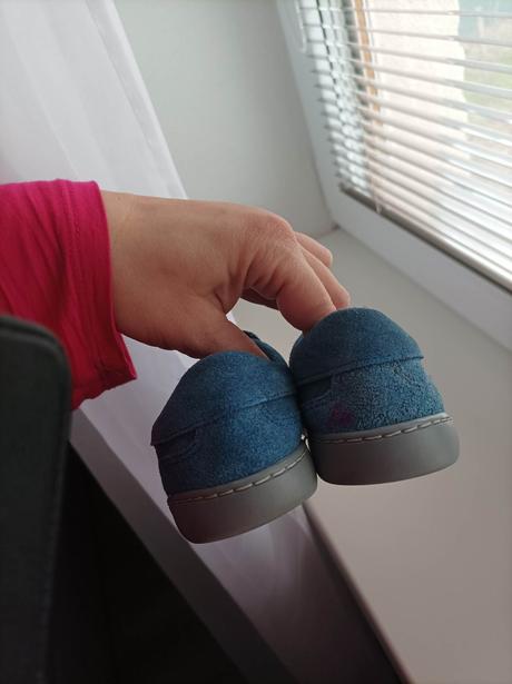 Barefoot kiuu, 32, 32