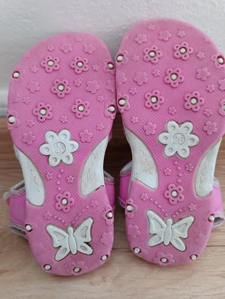 Sandále letné, cupcake,26
