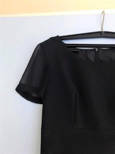 Zaujímavé šaty, s