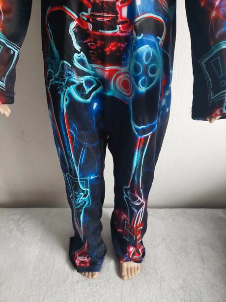 Hráčska kostra svietiaci kostým veľ.110-116,