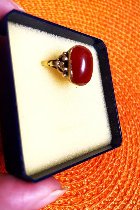 Starož.prsteň s karneolom,