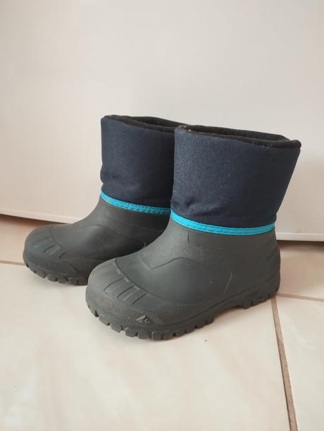 Snehule decathlon 26/27, quechua,26