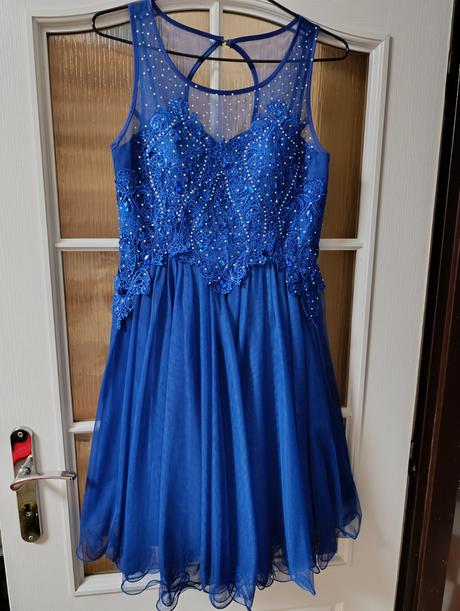 Spoločenské šaty, m