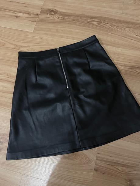 Kozenkova minisukna, reserved,38