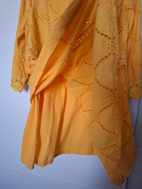 Krásna predĺžená blúzka, m