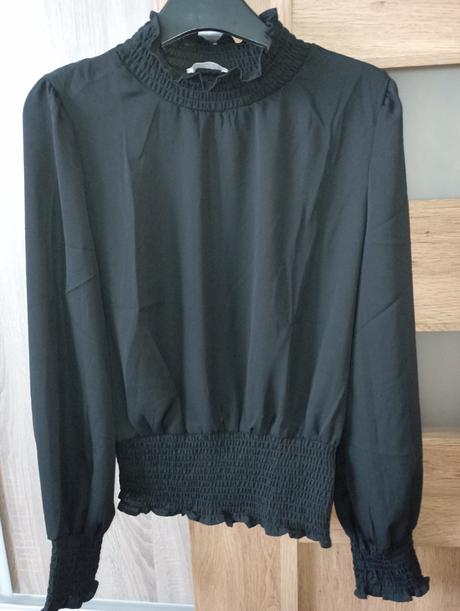 Čierna blúzka, gate,s