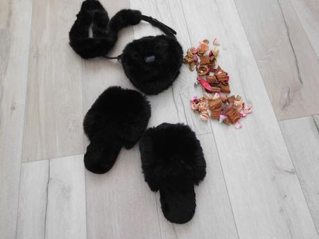 Barts -kabelka+vsuvky huňaté-nové,,