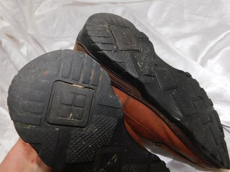 Panske kvalitne kozene topanky, clarks,43