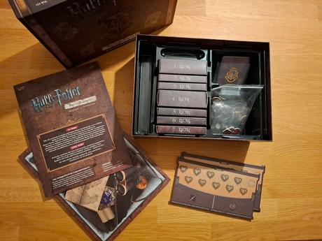 Harry potter - boj o rokfort - kartova hra,