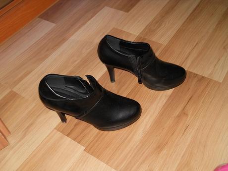 Kotnikové topánky, 37