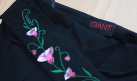 Siroke nohavice a korzet giant, s