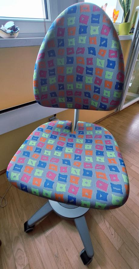 Detska ergo stolicka moll,
