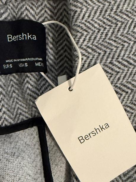 Damsky kabatik, bershka,s