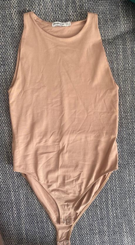 Dámske body, stradivarius,s