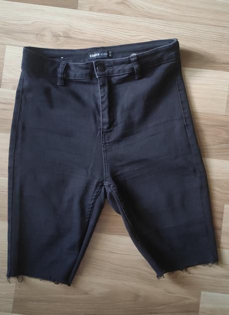 Dámske šortky nad kolená, 38