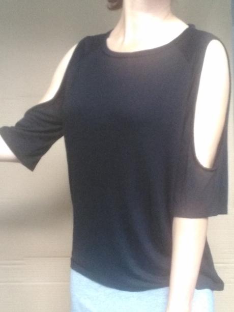 Tričko s odhalenými ramenami 38/40, m