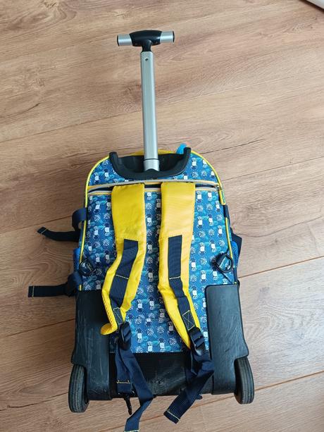 Taska na kolieskach mimoni, 