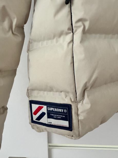 Tepla bunda superdry, superdry,xs