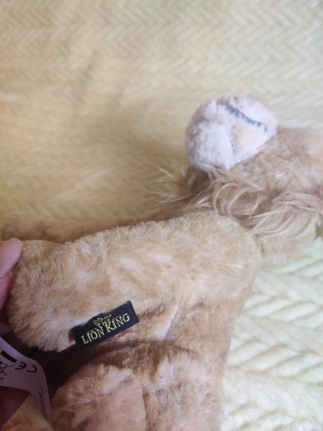 Plysova hracka levi kral, 