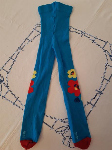 Kvetinkové pančuchy, 92