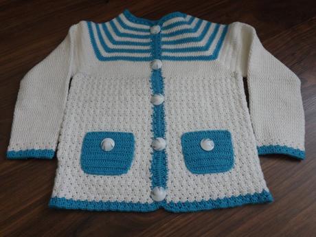 Háčkovaný svetrík, 104