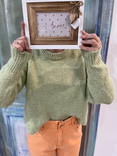 Sveter reserved, reserved,s