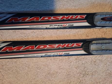 Juniorské bežky+palice+topánky, madshus