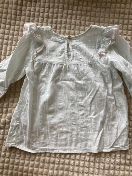 Blúzka s mašličkami, 98