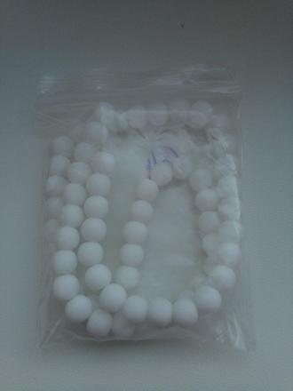 Biele matné koráliky, 