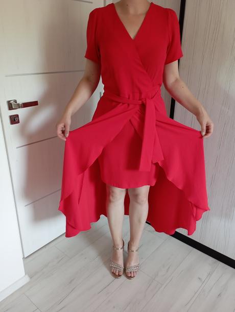 Spoločenské šaty, l