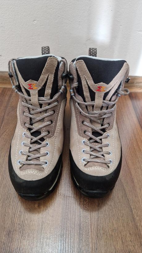 Garmont trekova obuv, 39