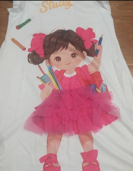 Šatky s dievčatkom, 122